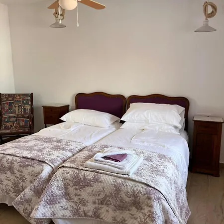 Castle View House בית נופש Ayora